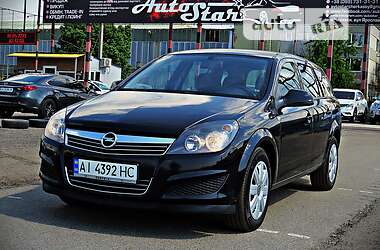 Універсал Opel Astra 2011 в Черкасах