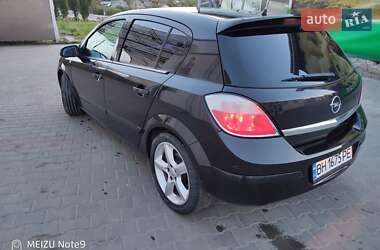 Хэтчбек Opel Astra 2004 в Рени