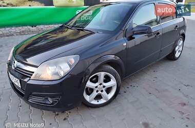 Хэтчбек Opel Astra 2004 в Рени