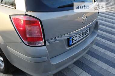 Универсал Opel Astra 2010 в Львове