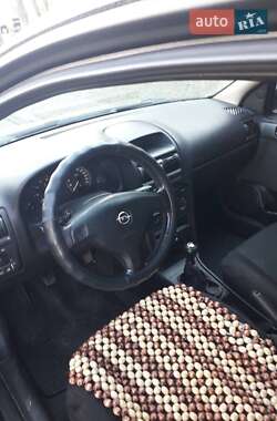 Седан Opel Astra 2003 в Одессе