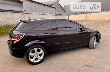 Купе Opel Astra 2006 в Киеве