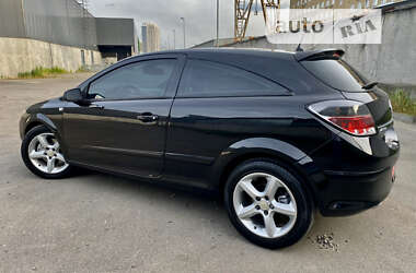 Купе Opel Astra 2006 в Киеве
