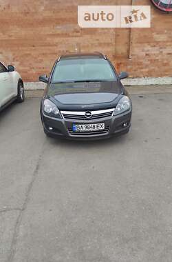 Универсал Opel Astra 2010 в Кропивницком