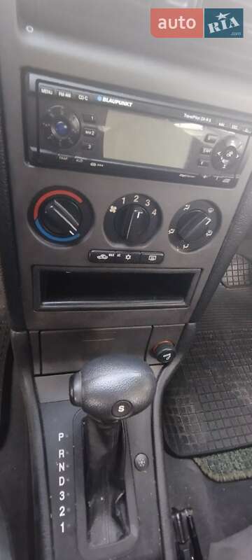 Універсал Opel Astra 2003 в Могилів-Подільському