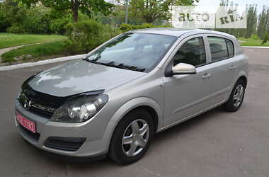Хетчбек Opel Astra 2006 в Рівному