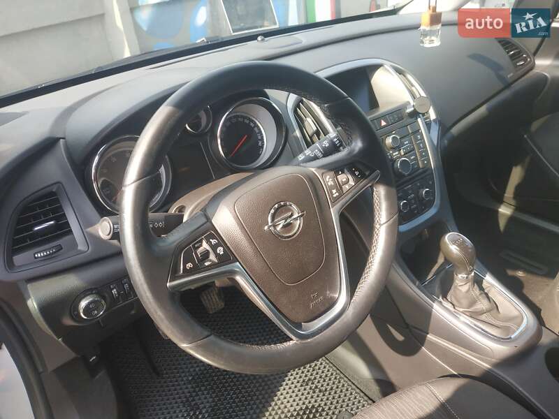Универсал Opel Astra 2015 в Дрогобыче фото 11 Универсал Opel Astra 2015 в Дрогобыче