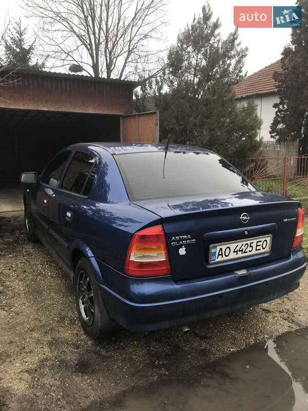 Седан Opel Astra 2007 в Виноградове