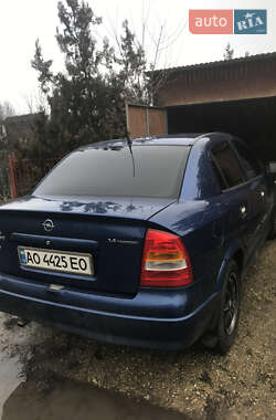 Седан Opel Astra 2007 в Виноградове