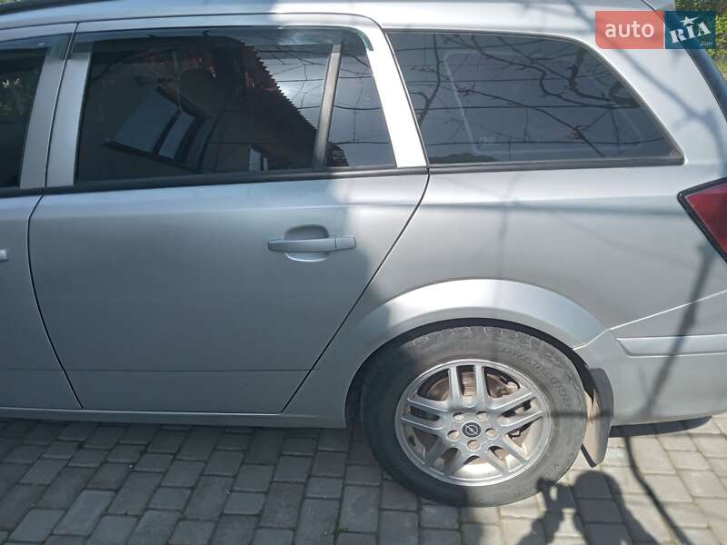 Універсал Opel Astra 2006 в Стрию