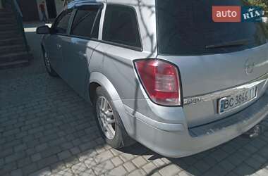 Универсал Opel Astra 2006 в Стрые