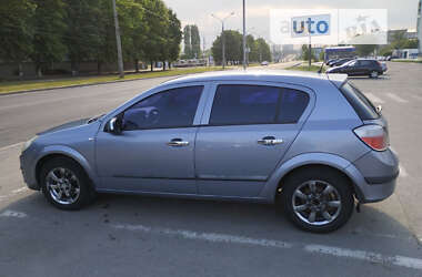 Хэтчбек Opel Astra 2006 в Харькове