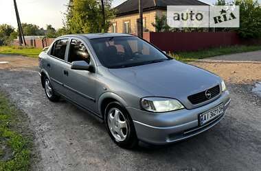 Седан Opel Astra 2002 в Золотоноше