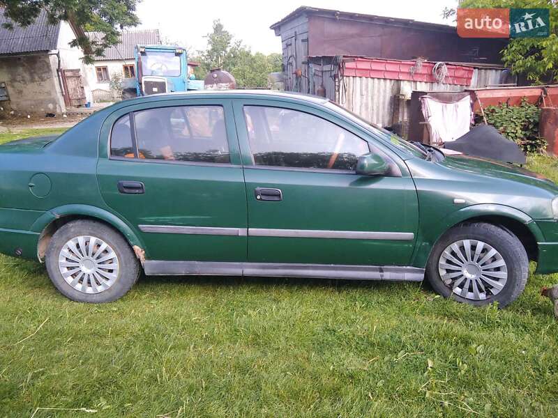 Седан Opel Astra 1999 в Бродах