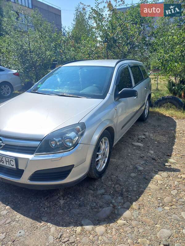 Универсал Opel Astra 2004 в Ивано-Франковске