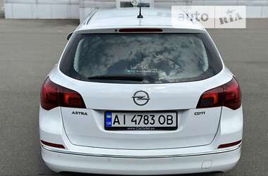 Універсал Opel Astra 2015 в Києві