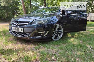 Универсал Opel Astra 2012 в Житомире