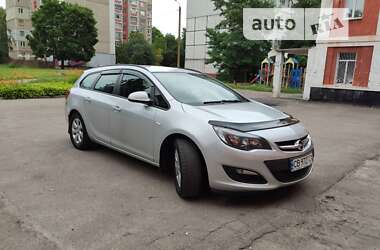 Универсал Opel Astra 2015 в Чернигове