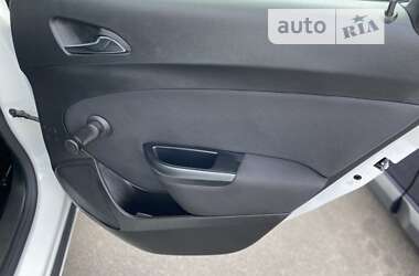 Универсал Opel Astra 2012 в 