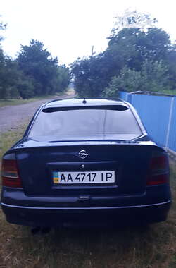 Седан Opel Astra 2008 в Киеве