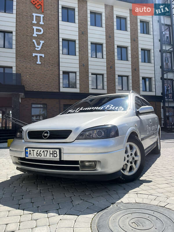Универсал Opel Astra 2004 в Коломые