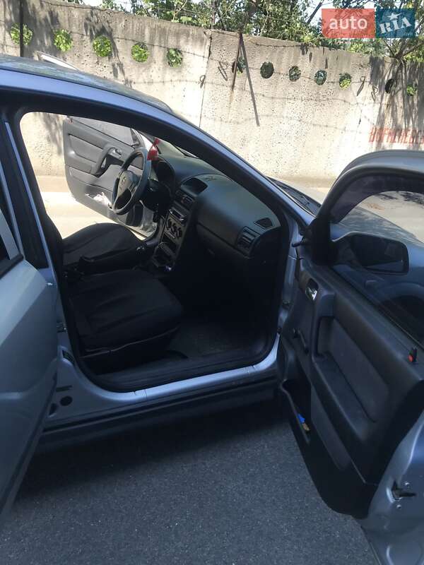 Універсал Opel Astra 2004 в Києві