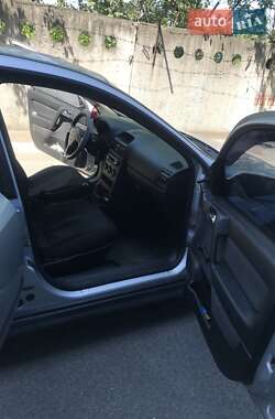 Универсал Opel Astra 2004 в 