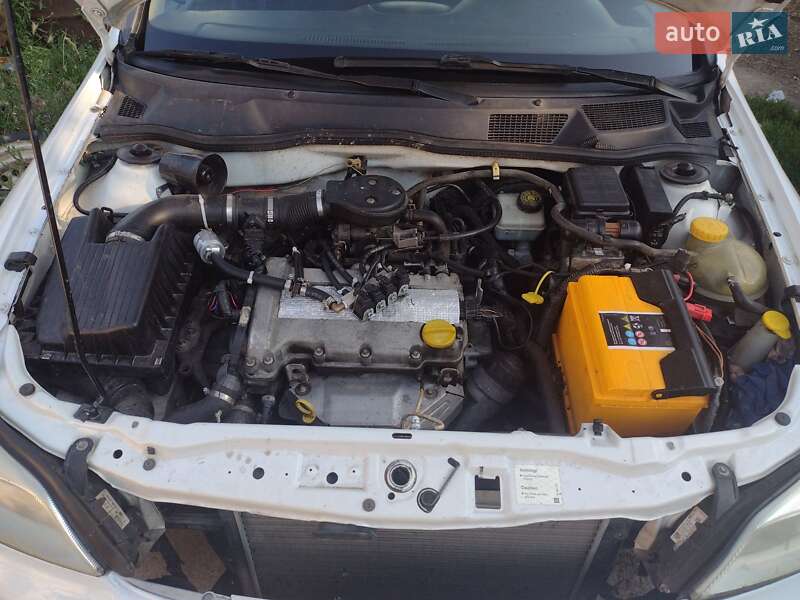 Хэтчбек Opel Astra 2000 в Желтых Водах