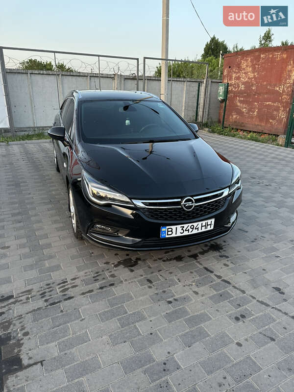 Универсал Opel Astra 2017 в Лубнах