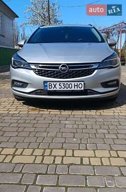 Универсал Opel Astra 2017 в Дунаевцах