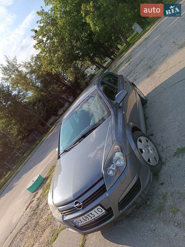 Хэтчбек Opel Astra 2004 в Харькове