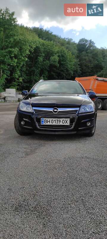 Opel Astra 2010