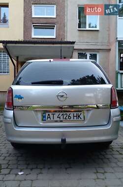 Универсал Opel Astra 2009 в 