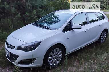 Универсал Opel Astra 2012 в Чернигове