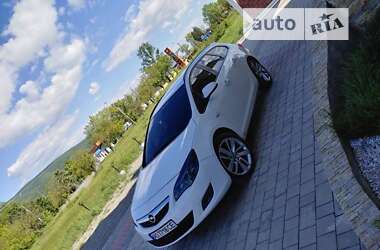 Универсал Opel Astra 2011 в Виноградове