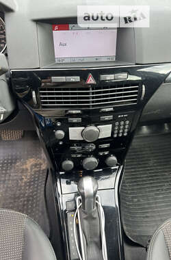 Универсал Opel Astra 2009 в 