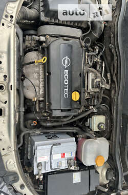 Универсал Opel Astra 2009 в 