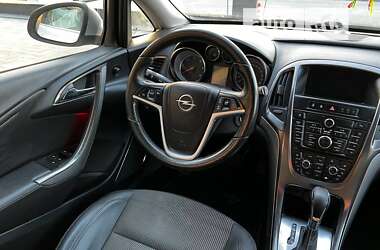 Универсал Opel Astra 2012 в Луцке