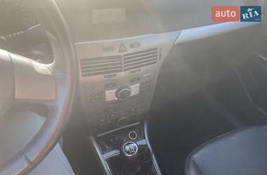 Универсал Opel Astra 2006 в Харькове