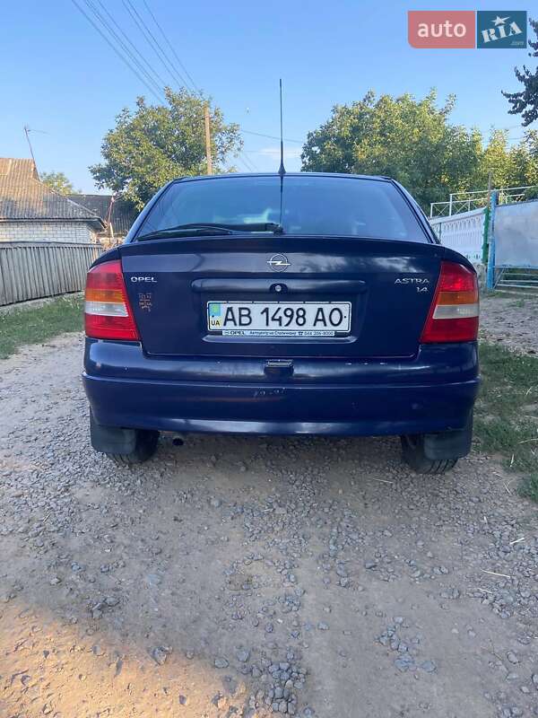 Хэтчбек Opel Astra 2004 в Бершади