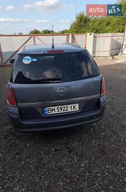 Універсал Opel Astra 2004 в Києві
