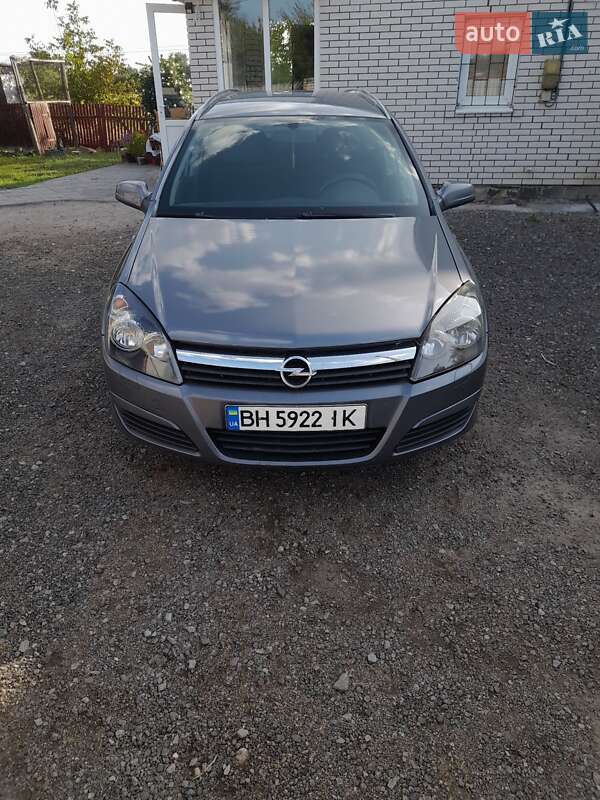 Універсал Opel Astra 2004 в Києві