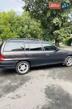 Універсал Opel Astra 1996 в Одесі
