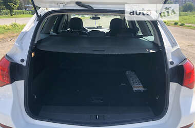 Универсал Opel Astra 2012 в 