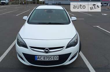 Универсал Opel Astra 2013 в Ровно