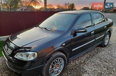 Седан Opel Astra 2006 в Чорткові