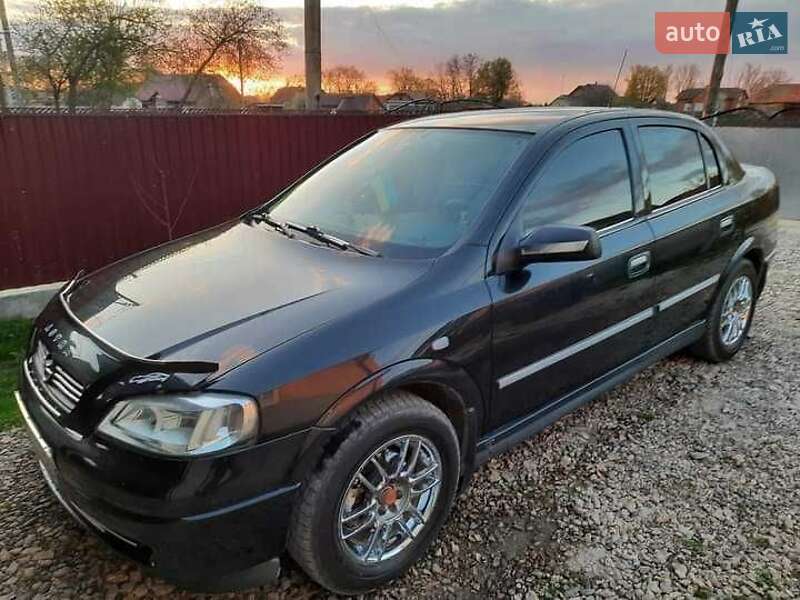 Седан Opel Astra 2006 в Чорткове