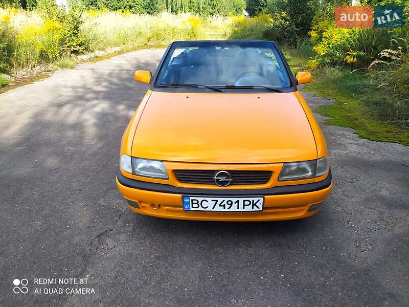 Хэтчбек Opel Astra 1995 в Львове