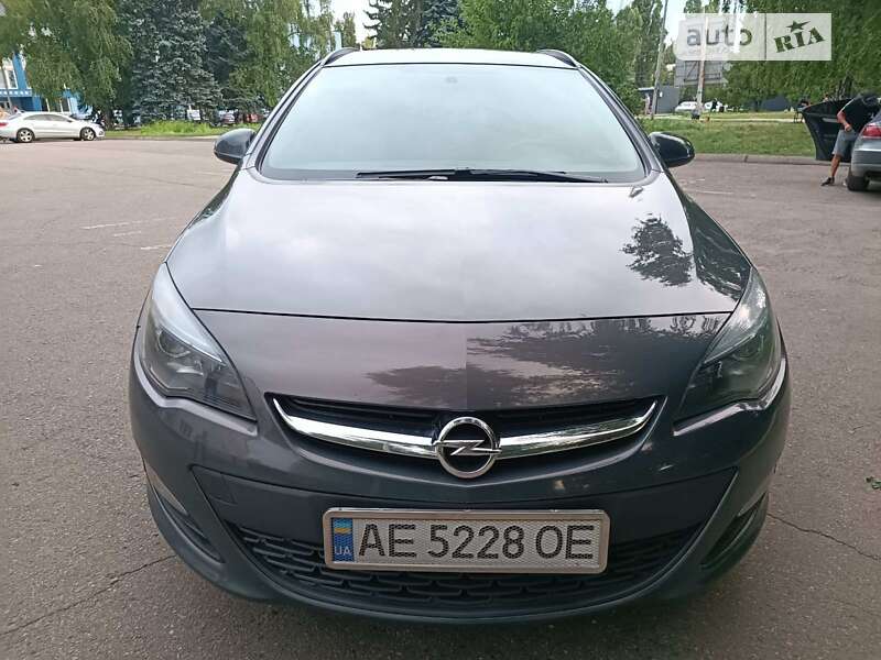 Универсал Opel Astra 2015 в Кривом Роге