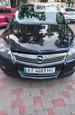 Универсал Opel Astra 2010 в Киеве